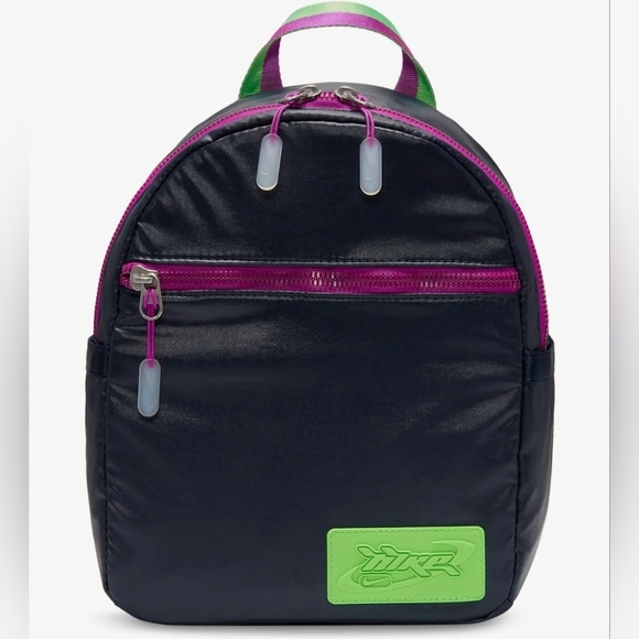 Nike Sportswear Futura 365 Mini Backpack - Picture 2 of 4